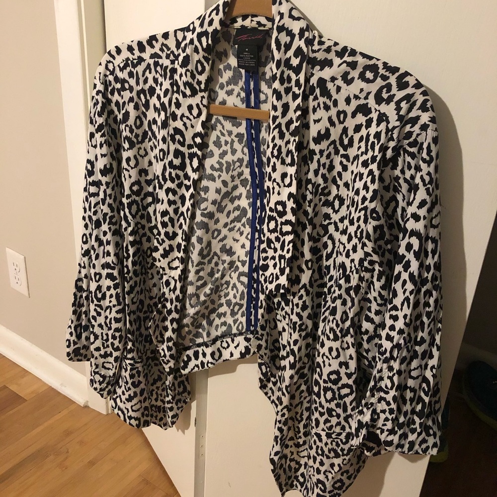 Torrid crop blazer.